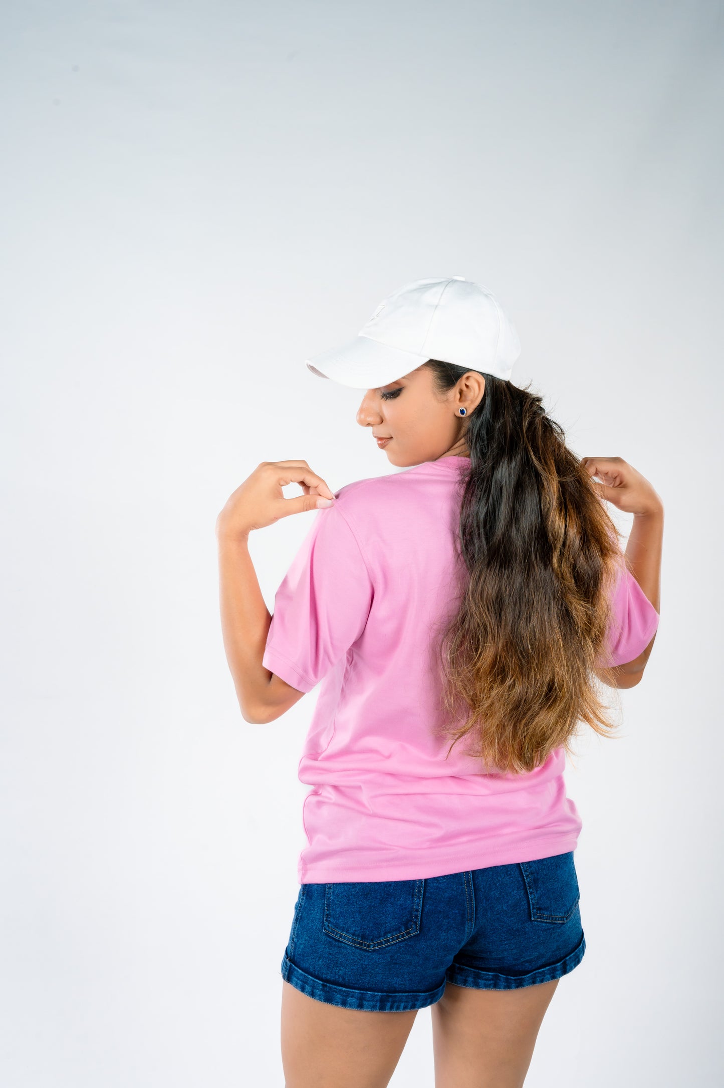 Minimal Unisex Tee – Baby Pink