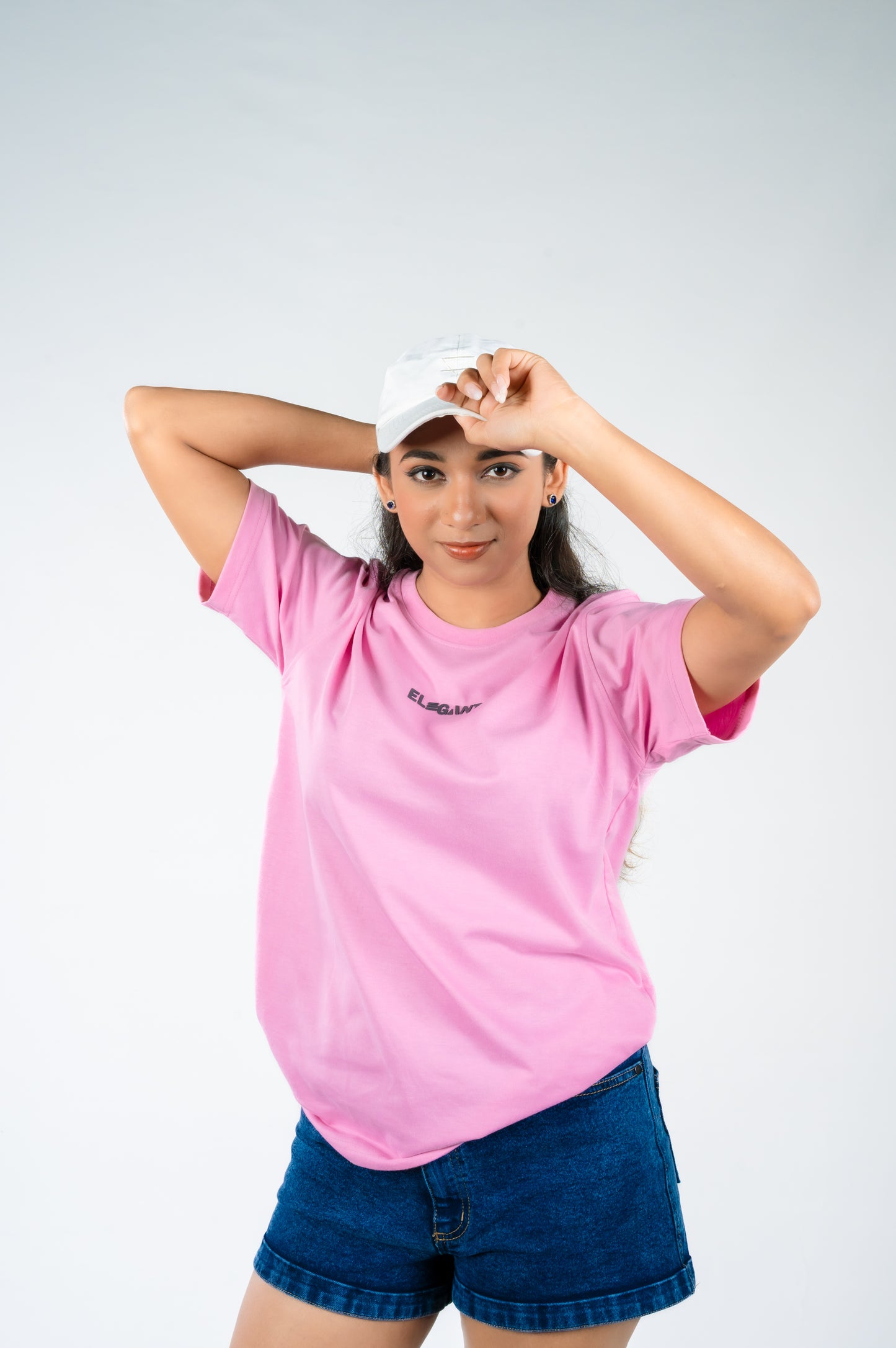 Minimal Unisex Tee – Baby Pink